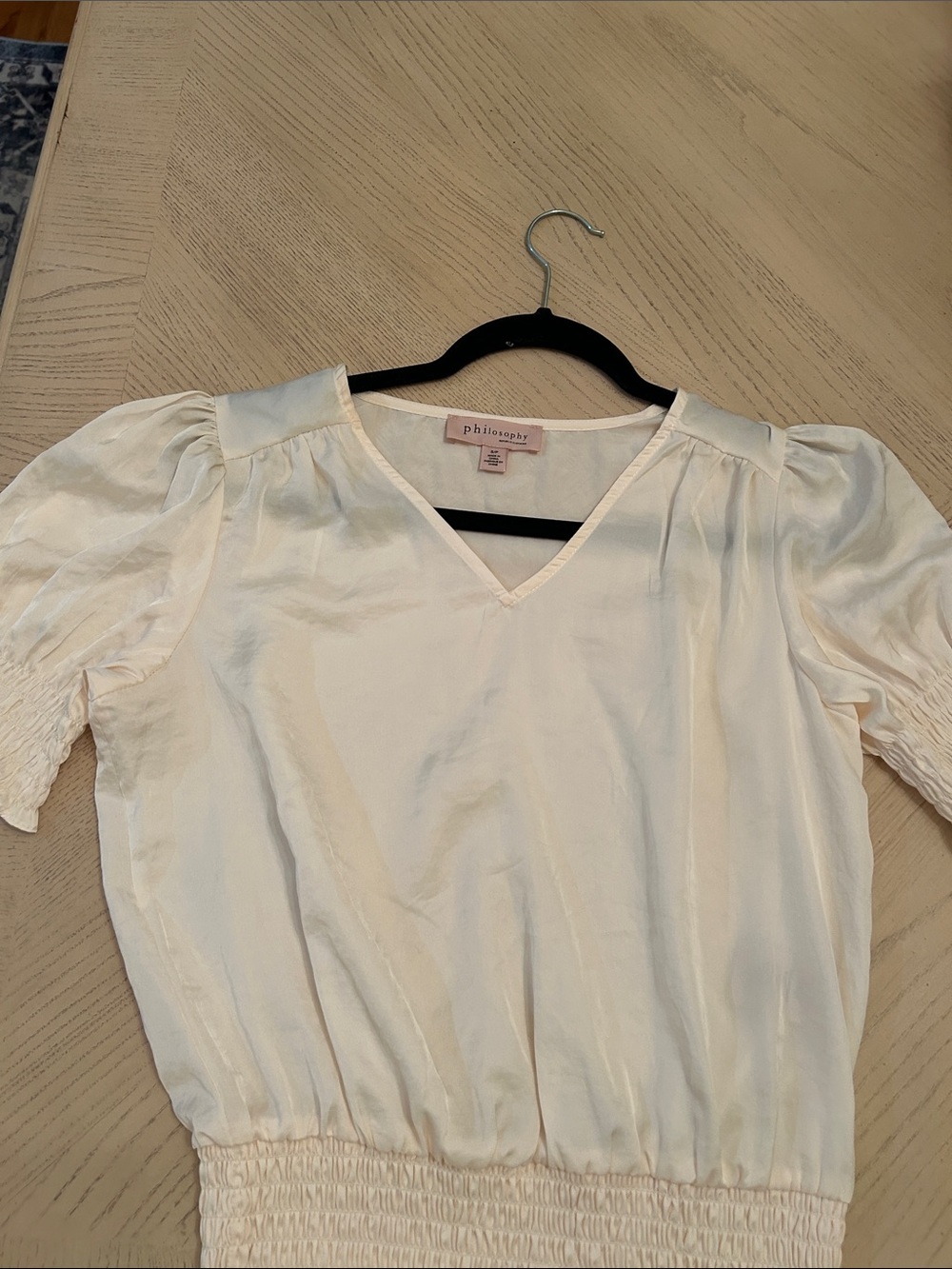 Philosophy Cream V-Neck Puff Sleeve Blouse